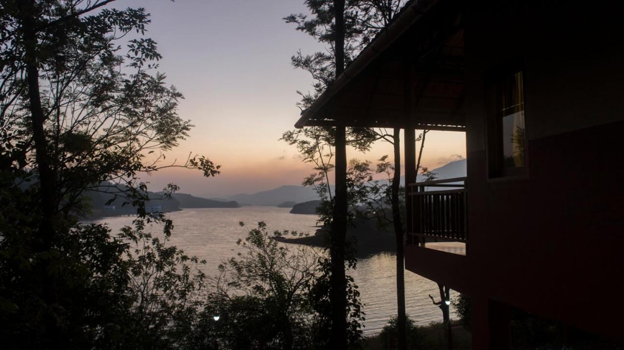 Terrace Resorts Wayanad Bagian luar foto